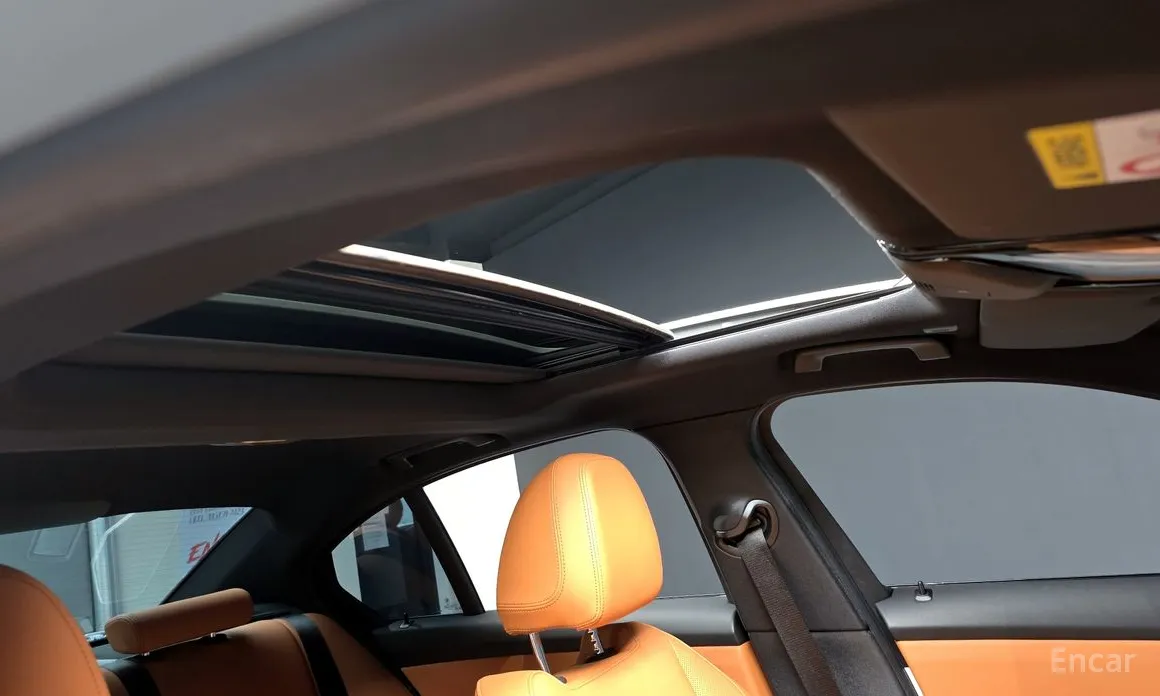 Фото 18 - BMW 3 Series