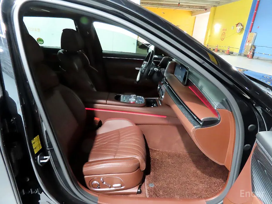 Фото 10 - Genesis G90