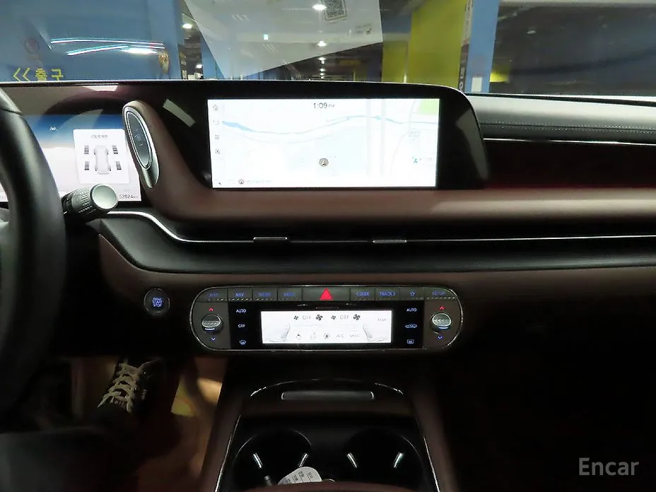 Фото 12 - Genesis G90