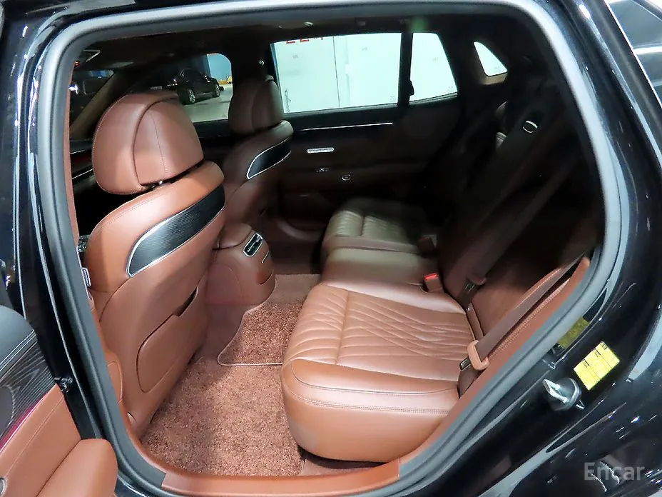 Фото 13 - Genesis G90