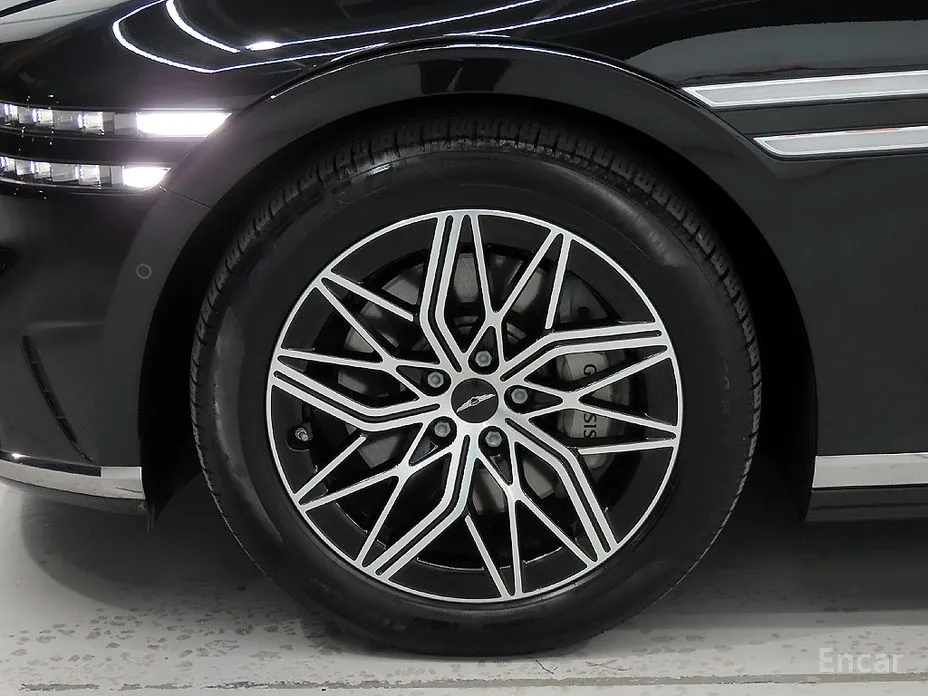 Фото 5 - Genesis G90