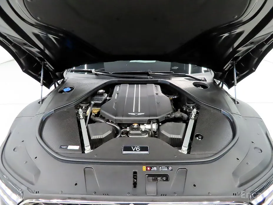 Фото 6 - Genesis G90