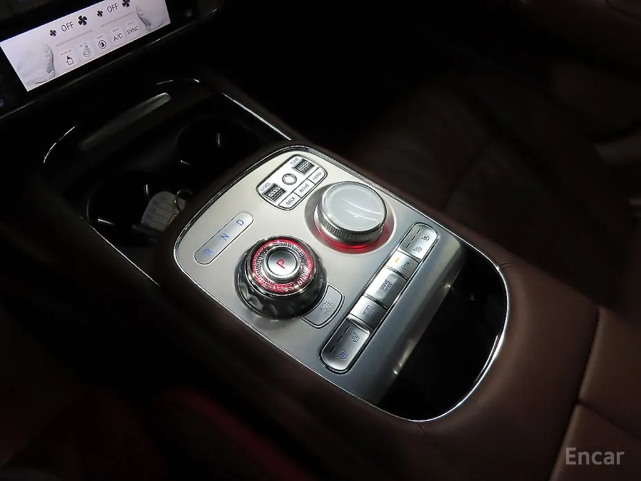 Фото 9 - Genesis G90