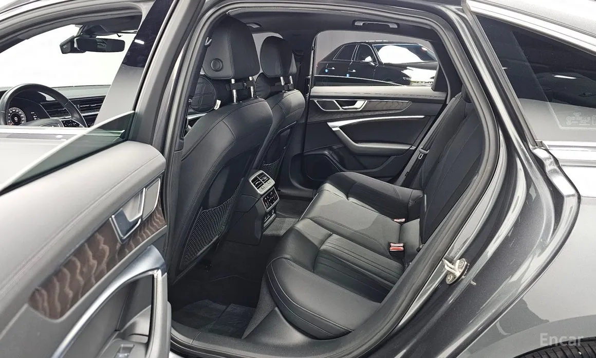 Audi A6 2019 45 TFSI Quattro Premium