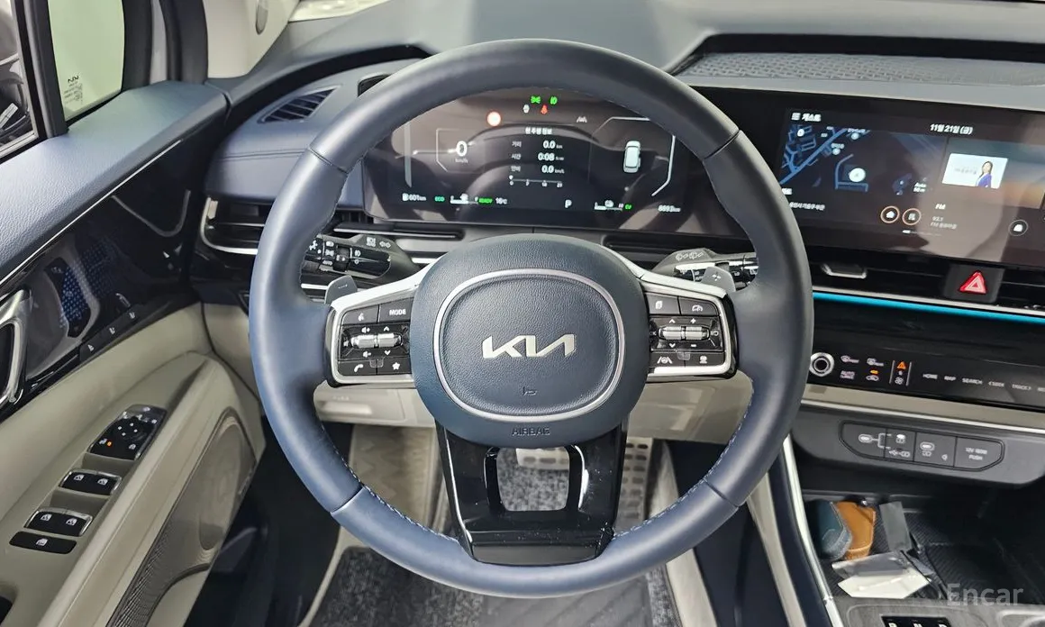 Фото 13 - Kia Carnival