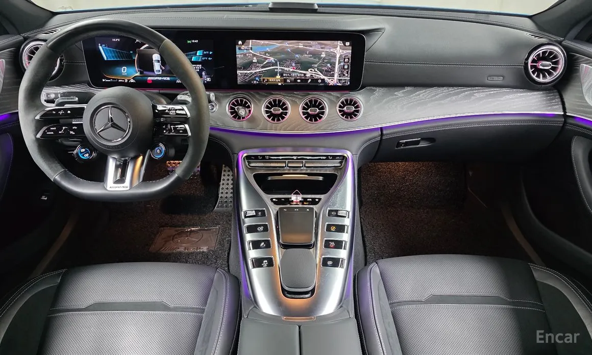 Фото 7 - Mercedes-Benz AMG GT