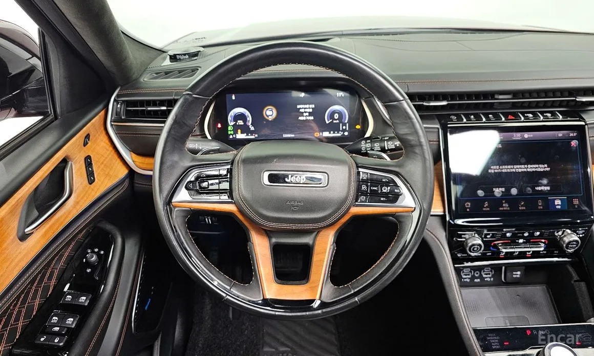 Фото 13 - Jeep Cherokee