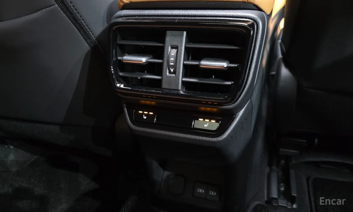 Фото 19 - Lexus NX