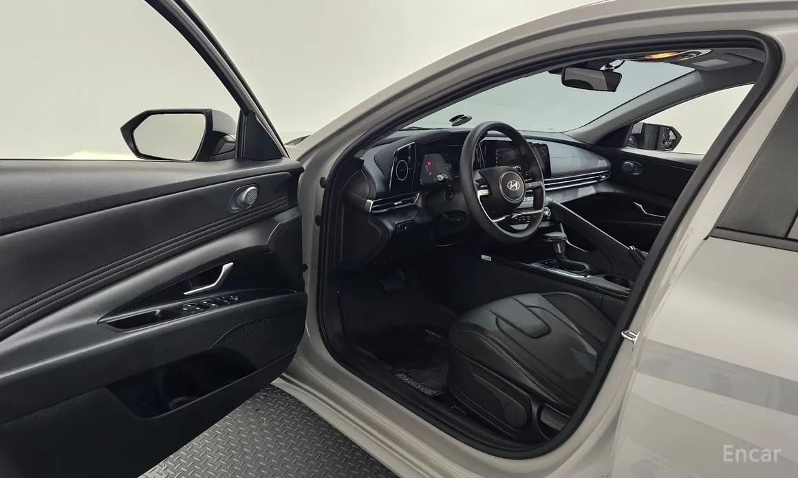 Фото 10 - Hyundai Avante