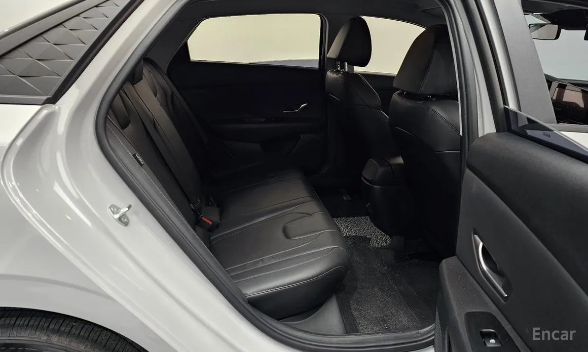 Фото 12 - Hyundai Avante