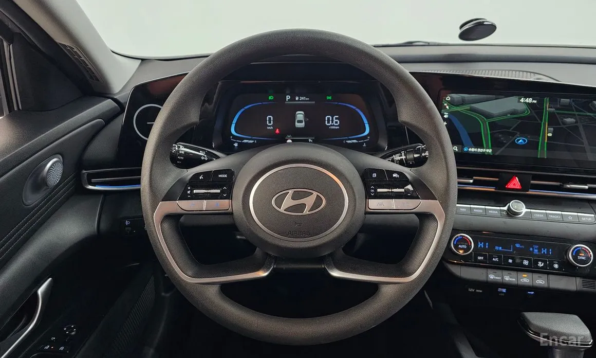 Фото 13 - Hyundai Avante