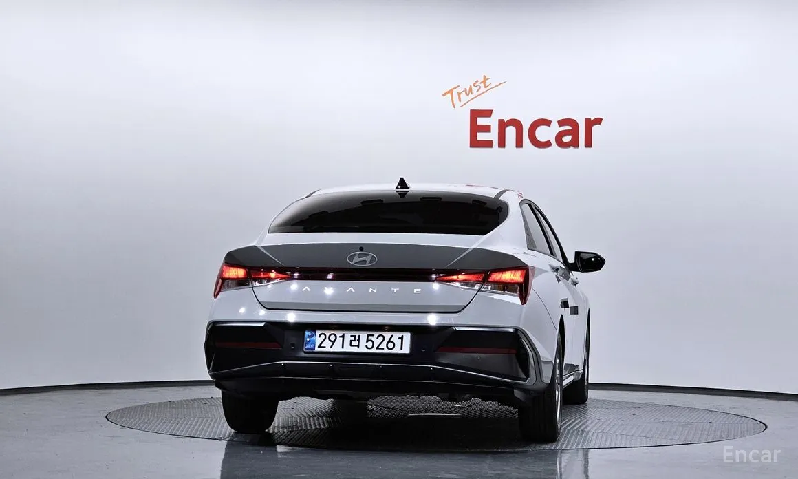 Фото 4 - Hyundai Avante