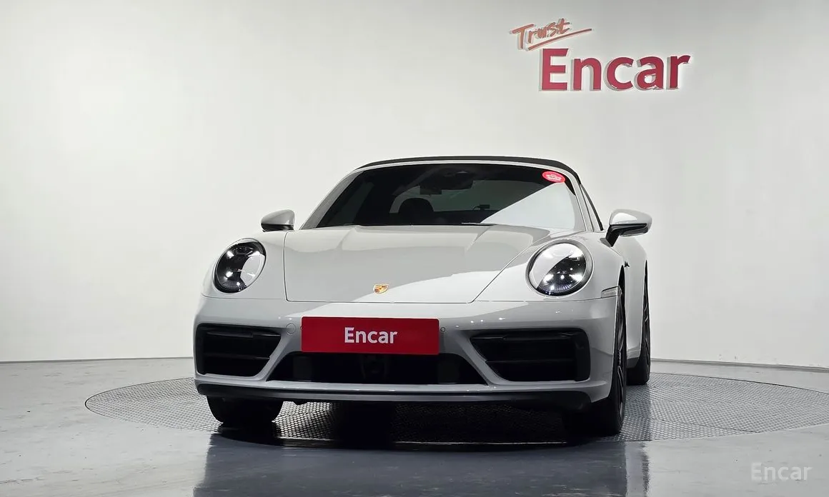 Фото 3 - Porsche 911