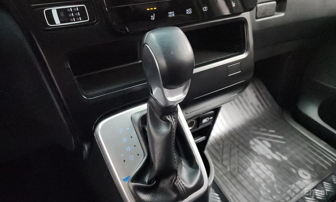 Фото 9 - Hyundai Staria