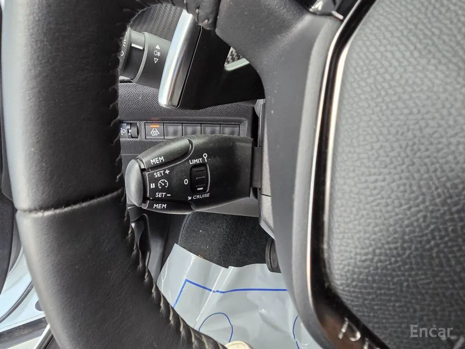 Фото 15 - Peugeot 2008