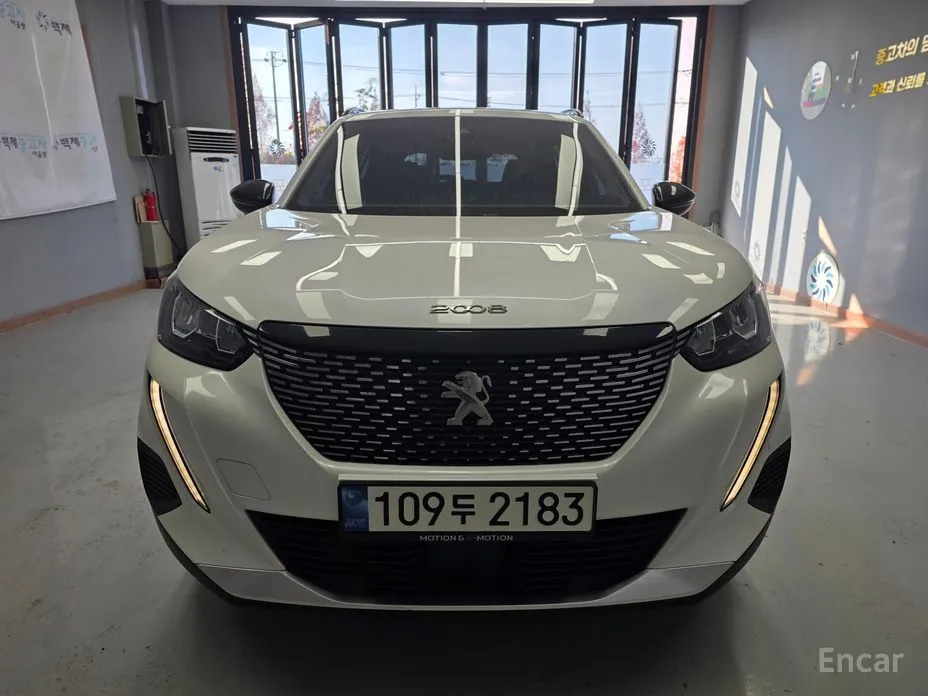Фото 3 - Peugeot 2008
