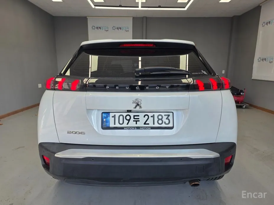 Фото 4 - Peugeot 2008