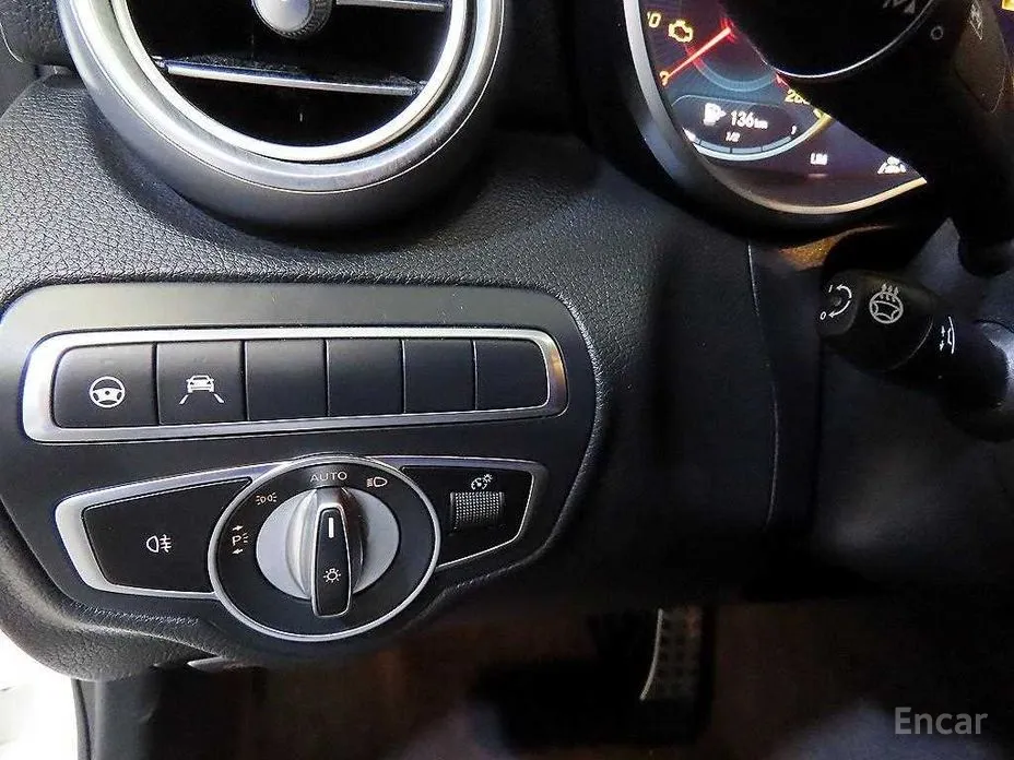 Фото 15 - Mercedes-Benz C-Class