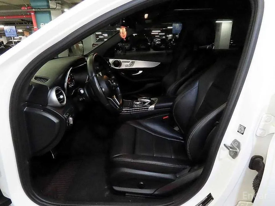 Фото 6 - Mercedes-Benz C-Class