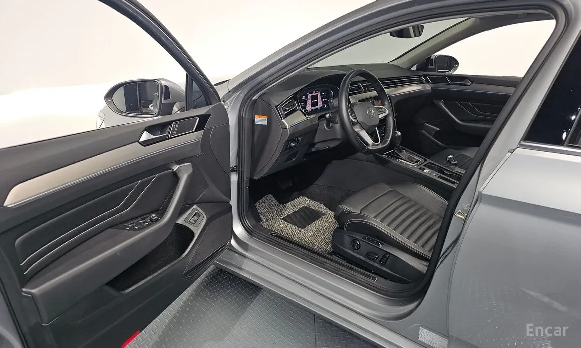 Фото 10 - Volkswagen Passat