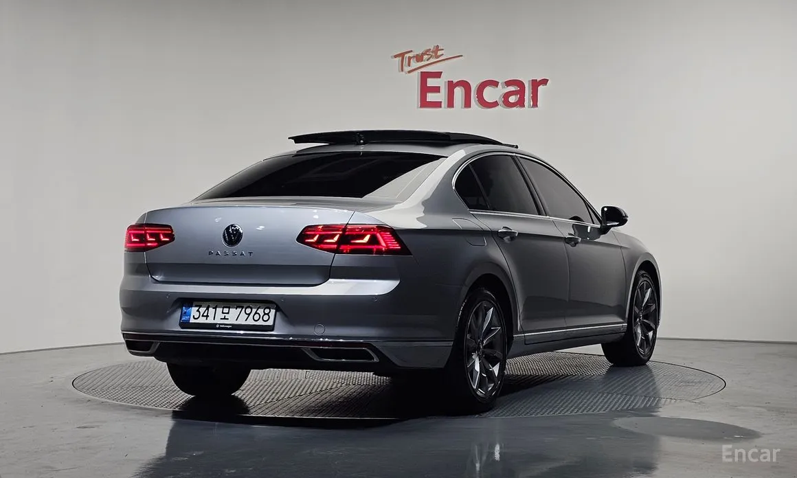 Фото 2 - Volkswagen Passat