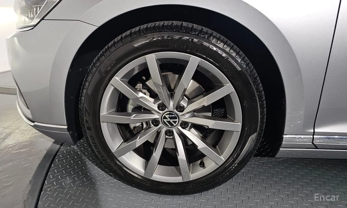 Фото 5 - Volkswagen Passat