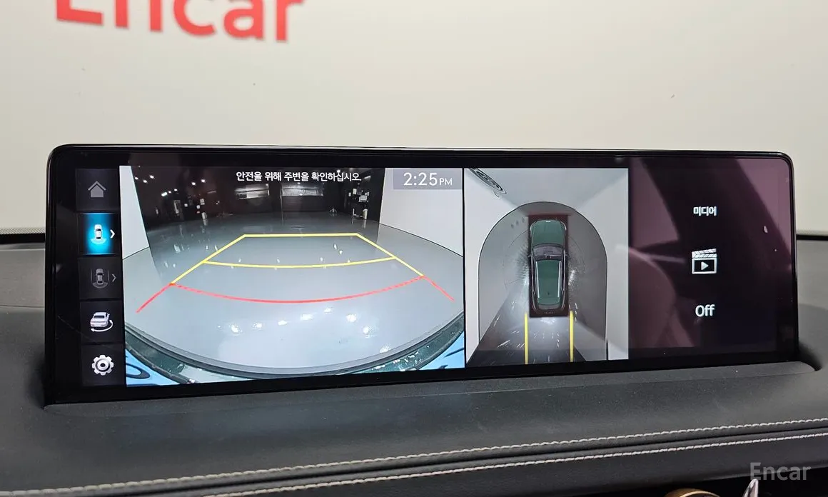 Фото 15 - Genesis GV70