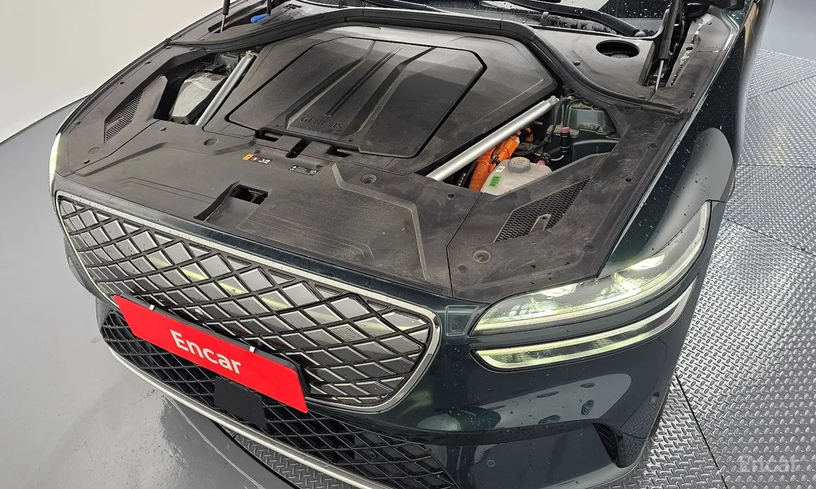 Фото 6 - Genesis GV70