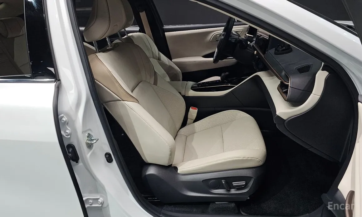 Фото 10 - Toyota Crown