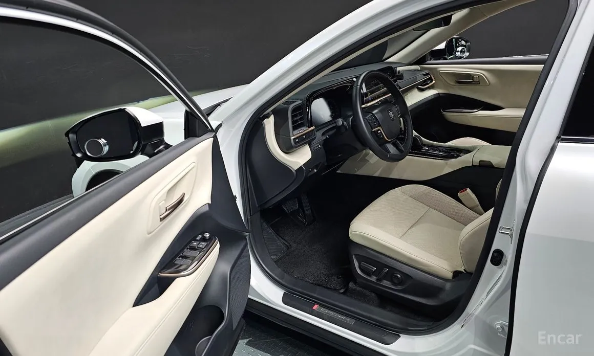 Фото 11 - Toyota Crown