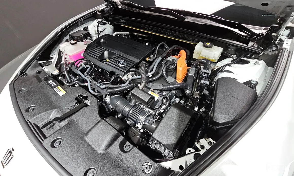 Фото 6 - Toyota Crown