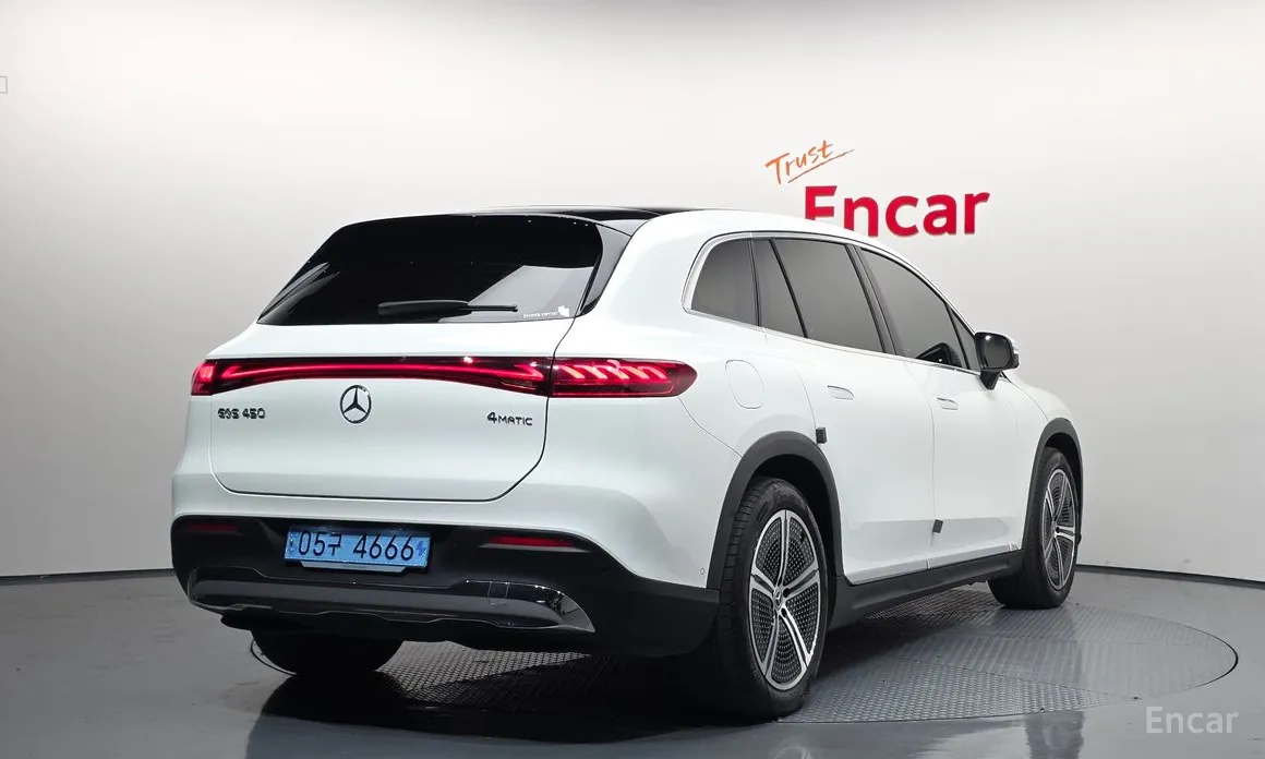 Фото 2 - Mercedes-Benz EQS