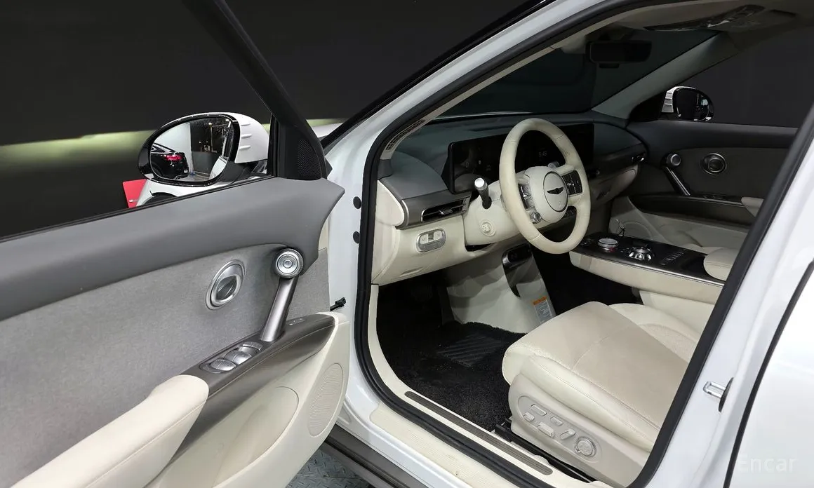 Фото 10 - Genesis GV60