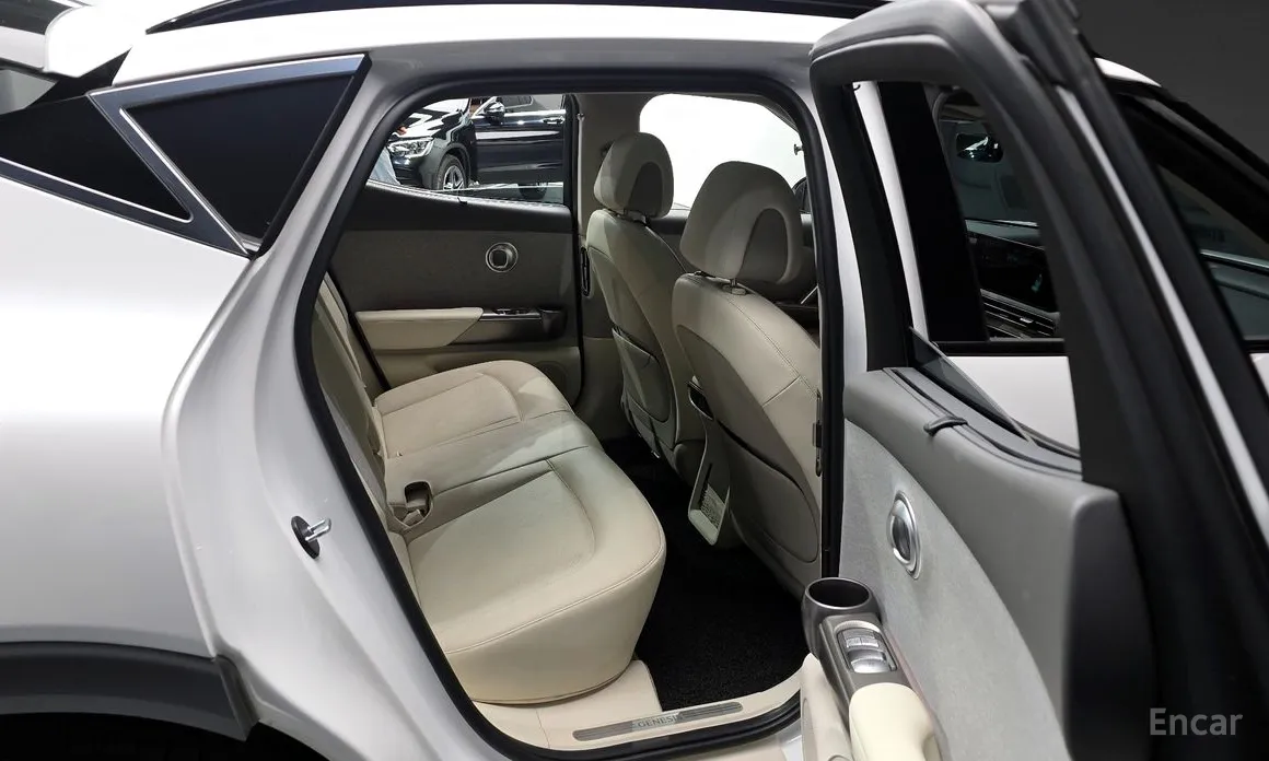 Фото 12 - Genesis GV60