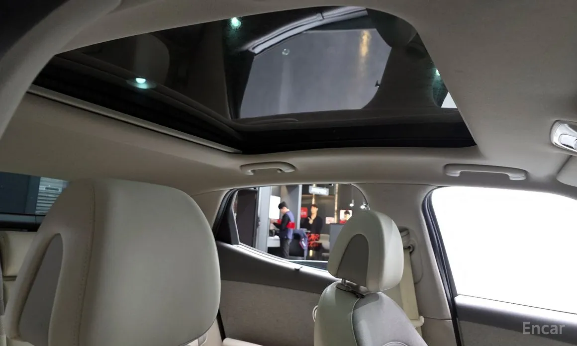 Фото 19 - Genesis GV60