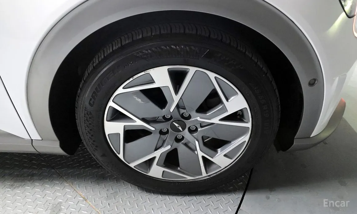 Фото 5 - Genesis GV60