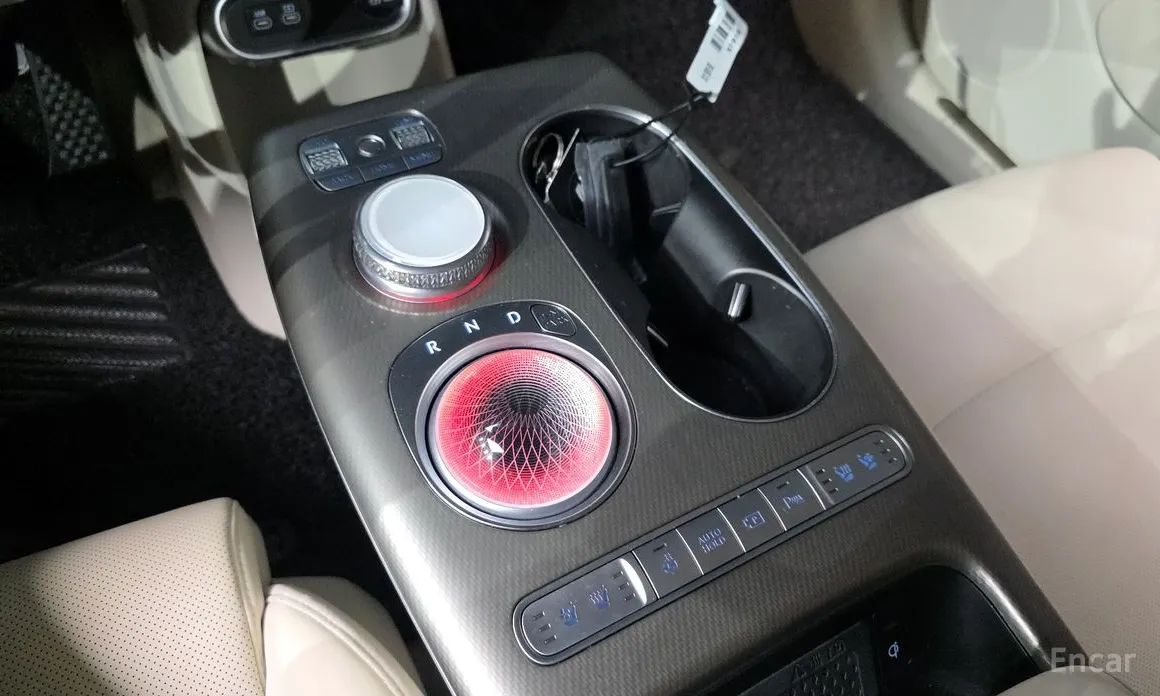 Фото 9 - Genesis GV60