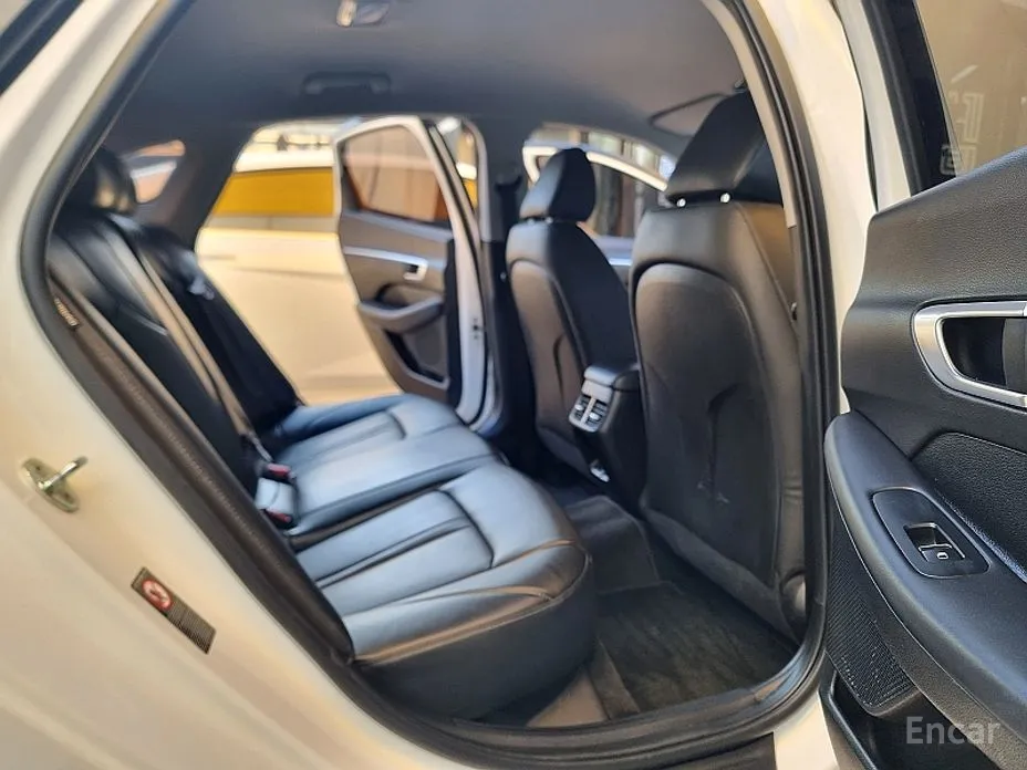 Фото 9 - Hyundai Sonata