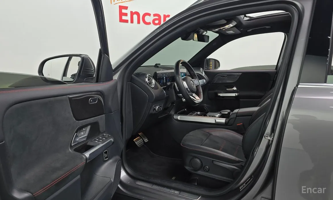 Фото 10 - Mercedes-Benz GLB-Class