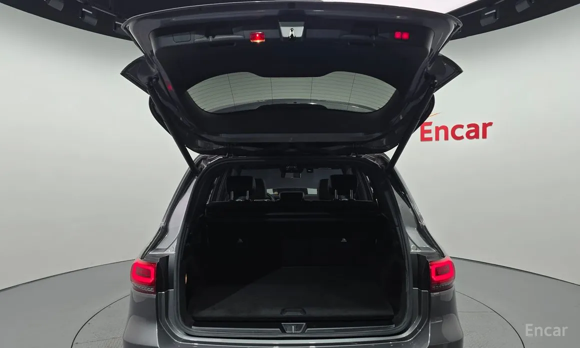 Фото 20 - Mercedes-Benz GLB-Class