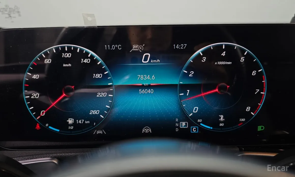 Фото 8 - Mercedes-Benz GLB-Class