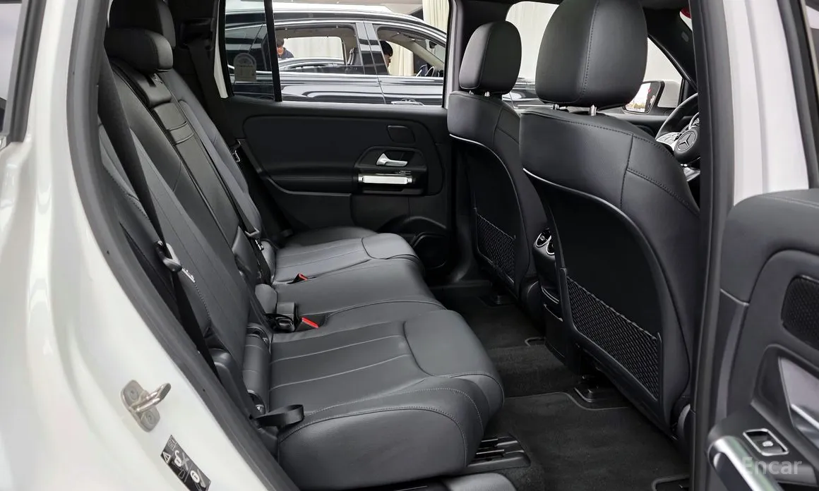 Фото 12 - Mercedes-Benz EQB