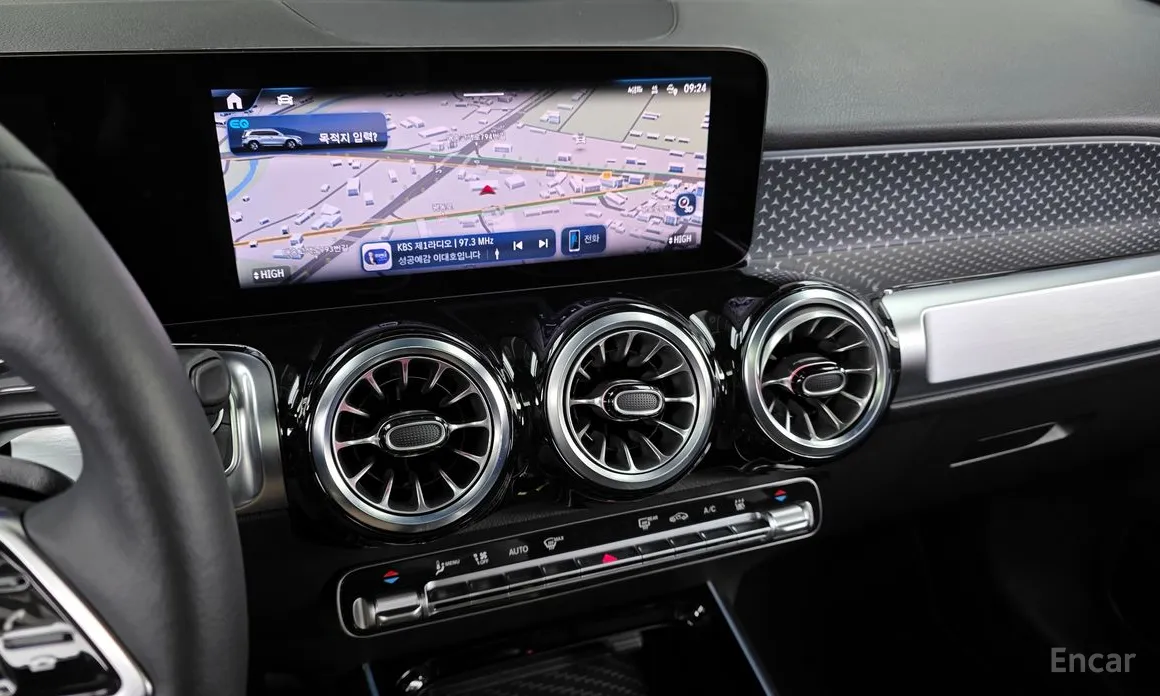 Фото 14 - Mercedes-Benz EQB