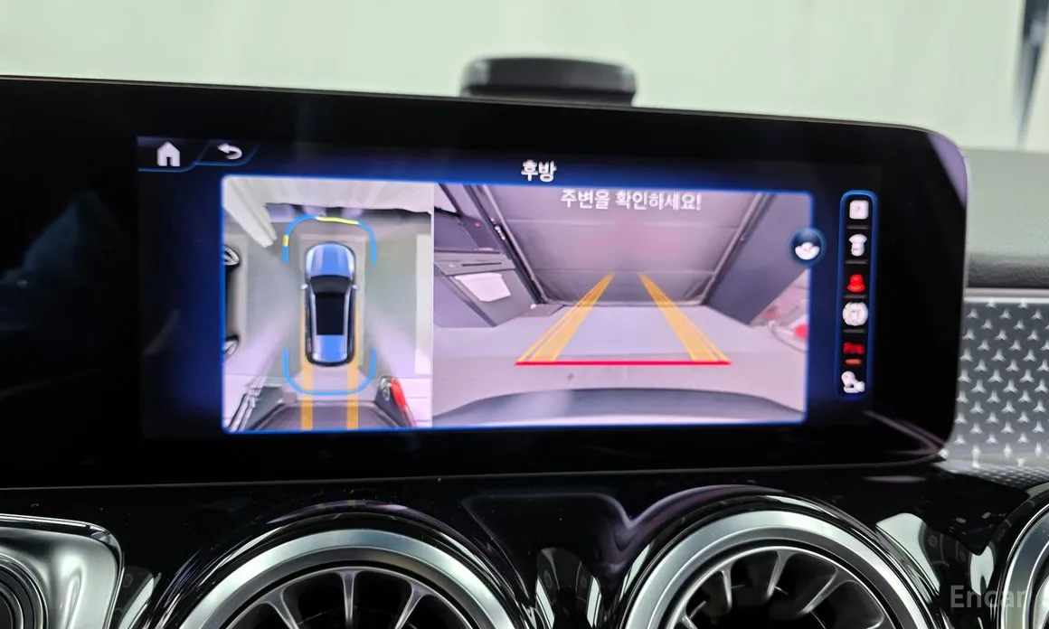 Фото 15 - Mercedes-Benz EQB