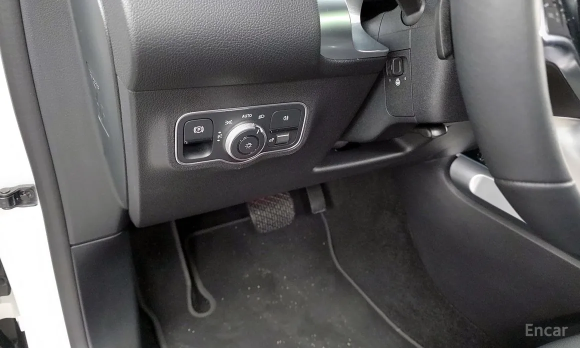 Фото 18 - Mercedes-Benz EQB