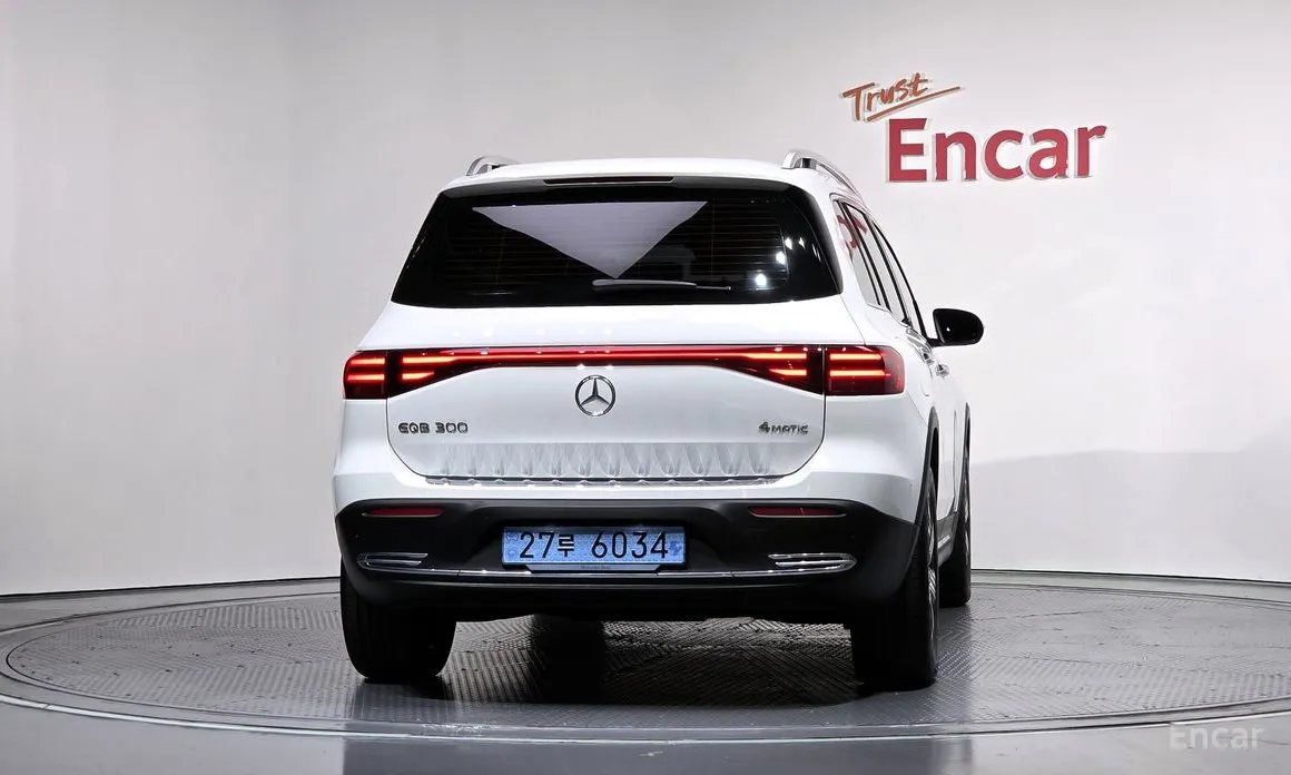 Фото 4 - Mercedes-Benz EQB