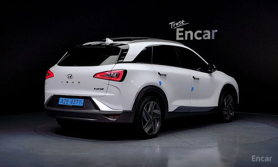 Фото 2 - Hyundai Nexo