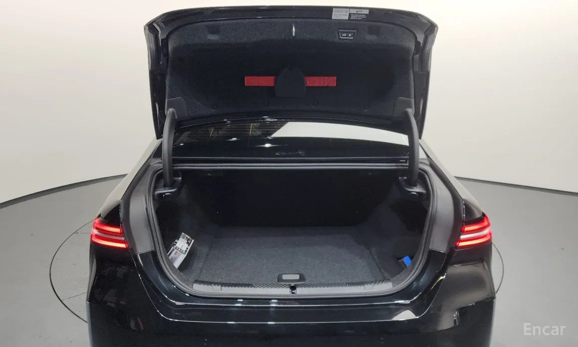 Фото 20 - BMW i5