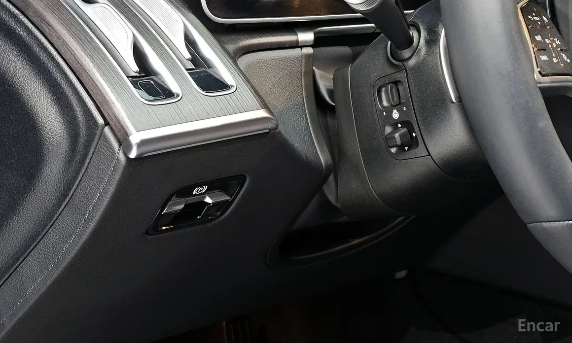 Фото 16 - Mercedes-Benz S-Class