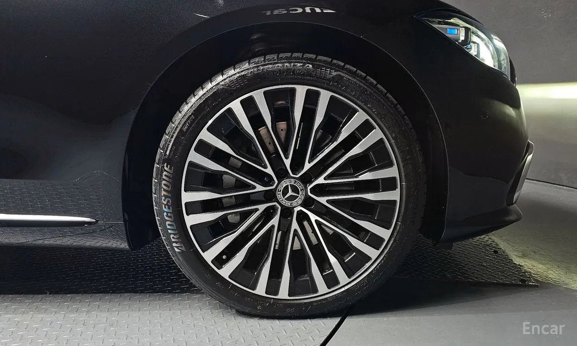 Фото 5 - Mercedes-Benz S-Class